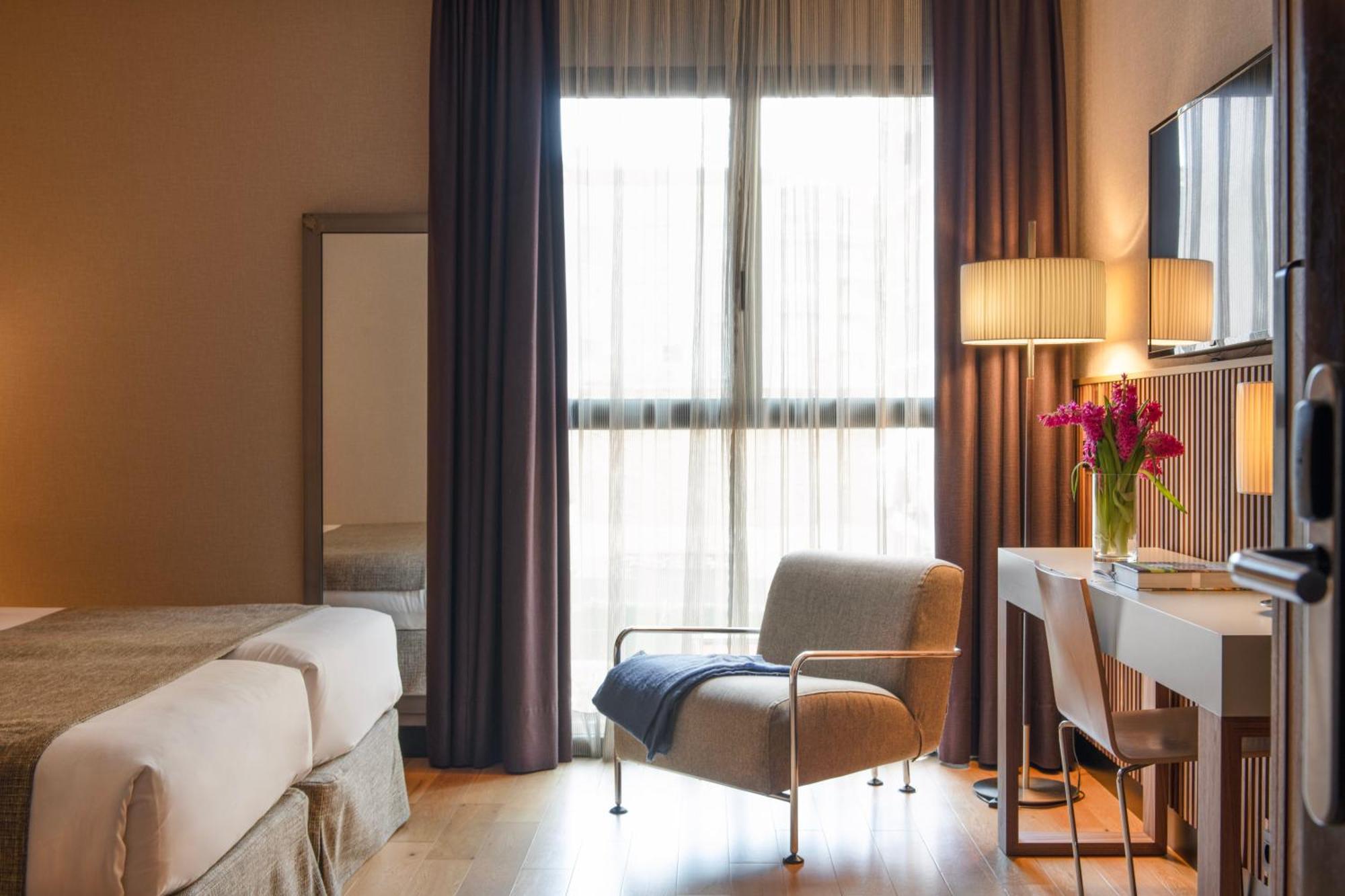 Emilia 4* Barcellona